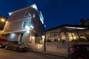  Hotel Galija  Пула